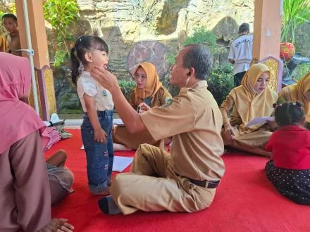 GELAR PEMERIKSAAN KESEHATAN GRATIS, DESA NGADIMULYO FOKUS ATASI MASALAH GIZI BALITA